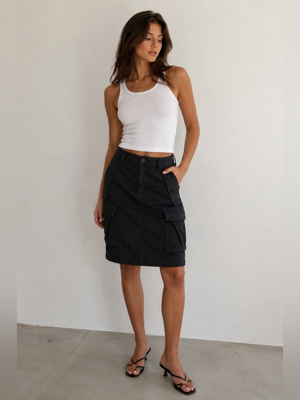 Aritzia TNA Supply Cargo Midi Skirt - Size 2